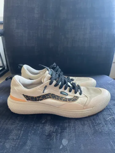 Tênis Vans Ultrarange Giraffe