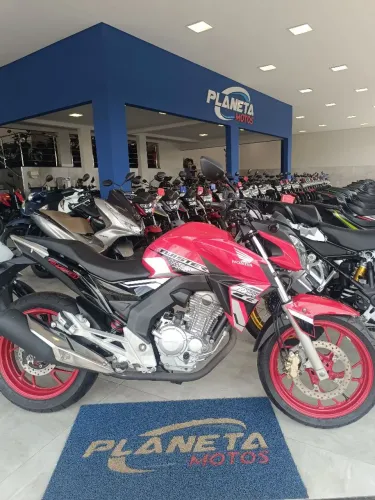 Honda Twister 250 Modelo 2021 com apenas 25.000 km rodados, moto linda e super conservada!