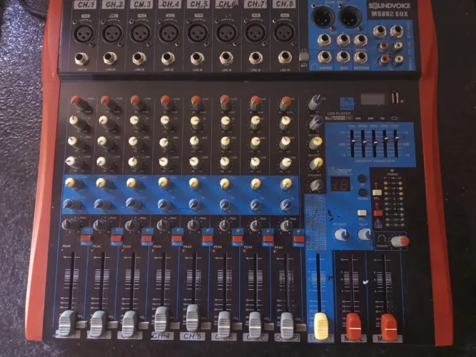 Mesa de som 8 canais soudvoice