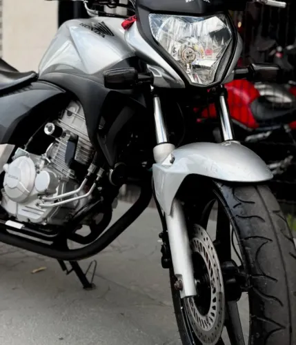 Honda Cb300 2010