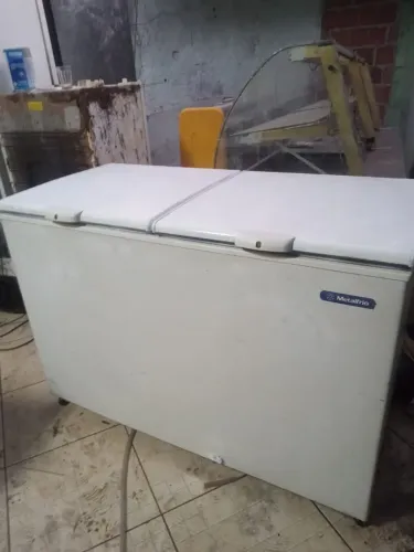 Freezer metalfrio 550l