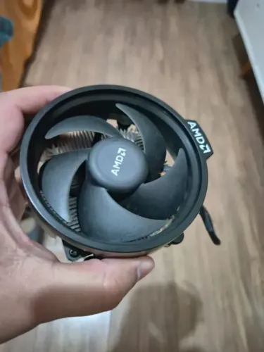 Vendo cooler original AMD Ryzen AM4