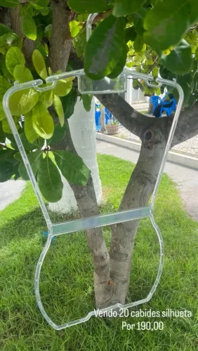 Cabides silhueta acrílico 