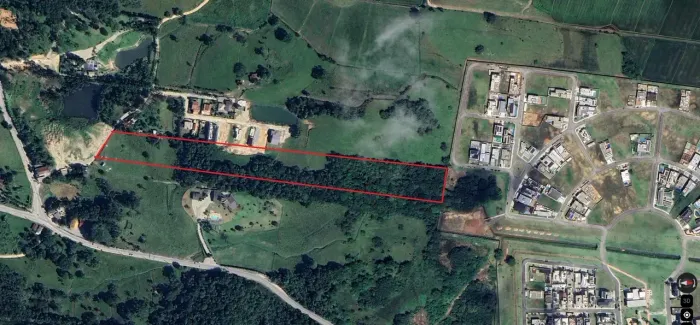 Lote/Terreno para venda com 25653 metros quadrados em Areias - Camboriú - Santa Catarina