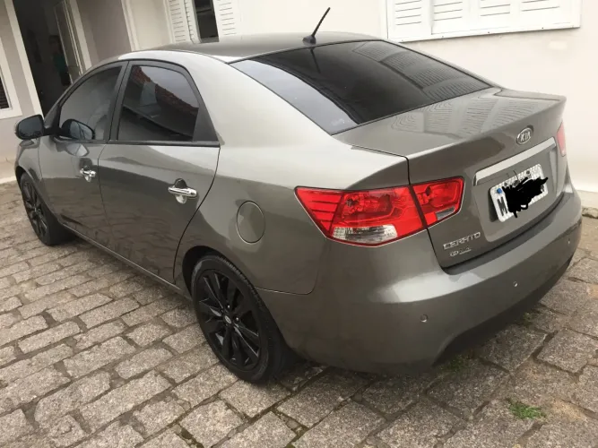 Kia Motors Cerato 1.6 16V Aut. 2013