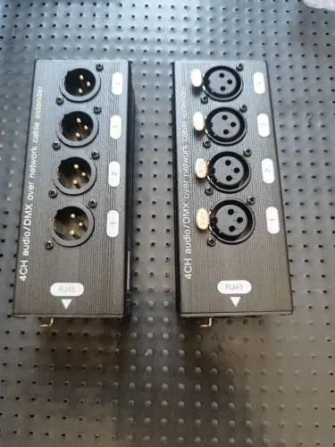 Extensor de Áudio e DMXde 4 canais via cabo de rede (Cat5/Cat6)