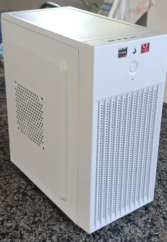 Vende-se Pc novo motivo:Ajudar em casa