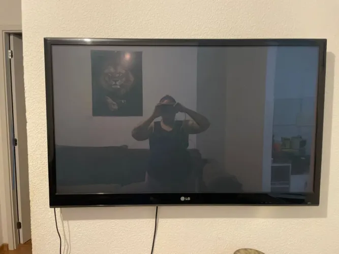 Tv de plasma 60 polegadas marca LG perfeito estado e vai junto com aparelho X plus!