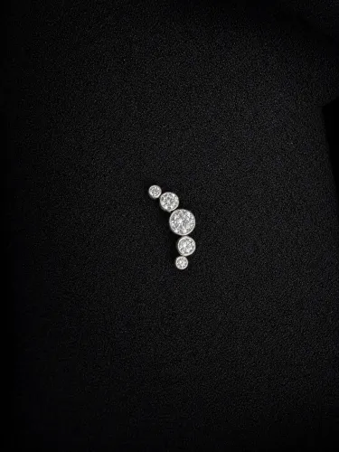 Piercing em titânio