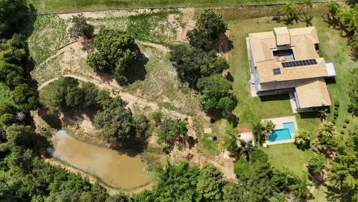 Chácara em Condomínio com Lago, 6 Suítes - R$2,4Mi - CO-1398