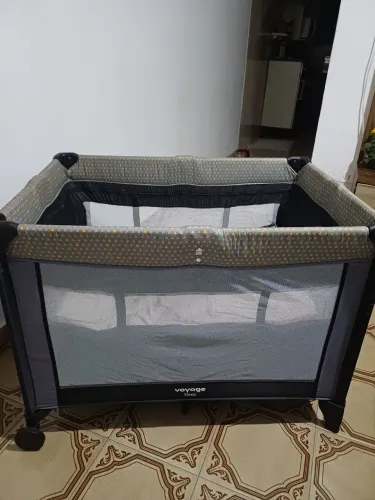 Berço portátil desmontável cercado sleep Voyage - Cinza