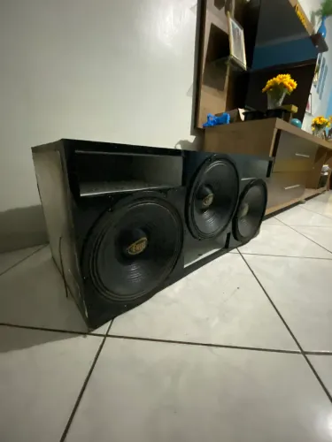 3 falantes Eros 900rms cada 