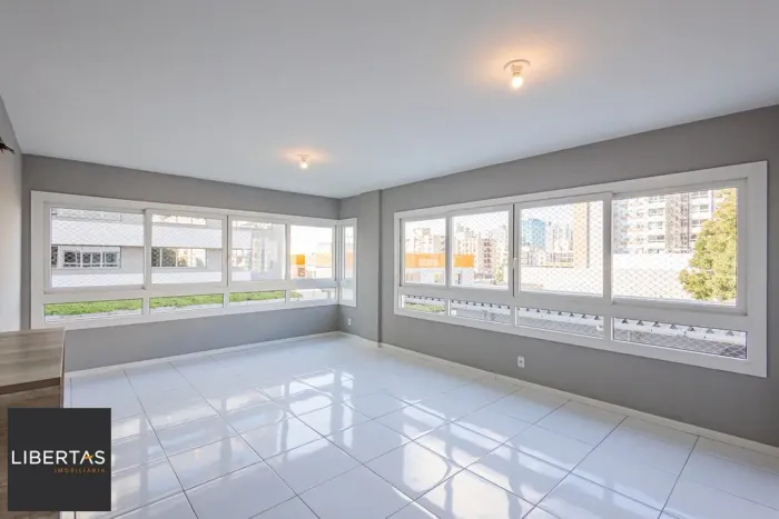Apartamento 3 dormitórios à venda Vila Ipiranga Porto Alegre/RS