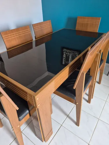 Mesa de Jantar 6 Cadeiras MDF Usada