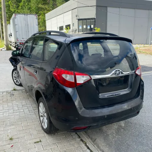 Jac J6 Diamond 2.0 16v Gasolina 136cv 2014 