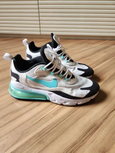 Tênis nike air 270 react
