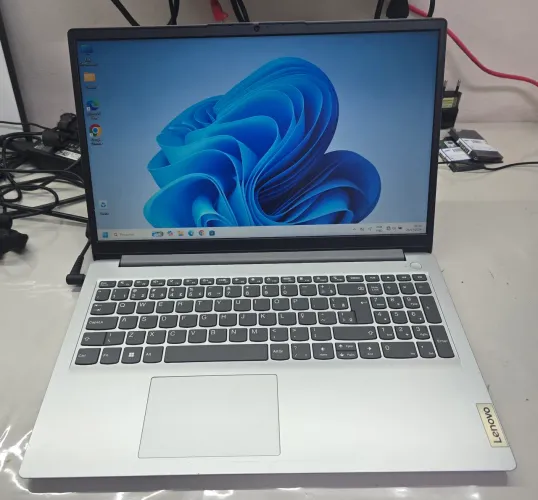 Notebook Lenovo Ideapad 1i