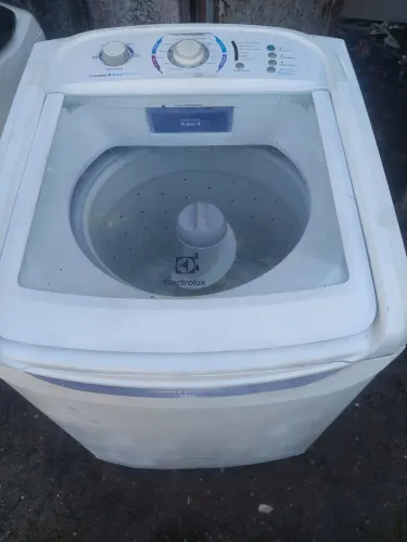 Vendo máquina de lavar Eletrolux 13 Kg