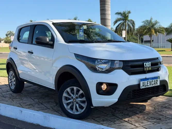 Fiat Mobi Like 1.0 Fire Flex 5P. 2024