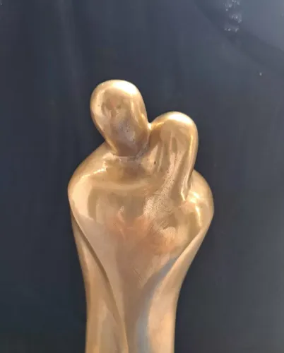 ESCULTURA EM BRONZE E MÁRMORE