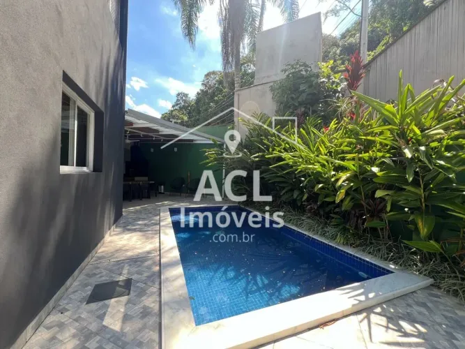 CASA EM CONDOMINIO A 200 TS DA PRAIA DE CAMBURI