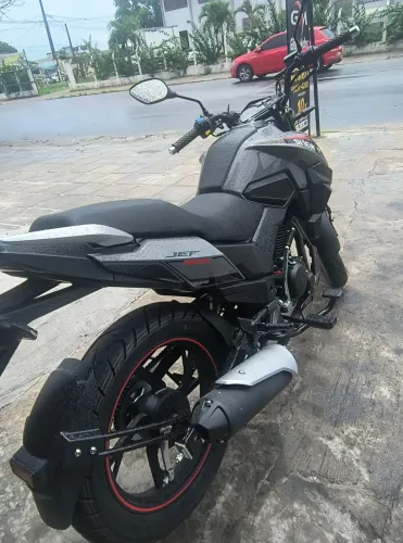 Troco Shineray Jef 150 em Moto ou em Carro