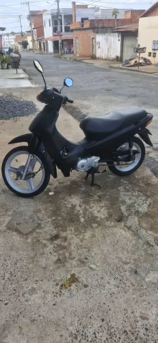 Honda Biz 100 partida e pedal ano 2000