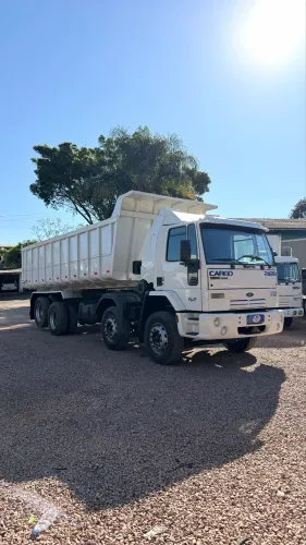 Ford Cargo 2428 8x2 Ano 2011 Caçamba Basculante 22m³
