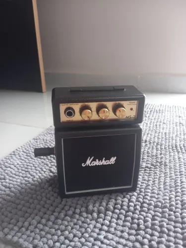 Vende-se amplicador original para guitarra