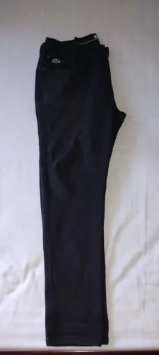 Calça Lacoste preta