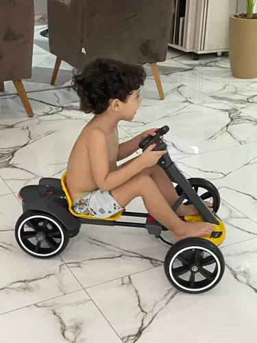 Mine kart semi novo 