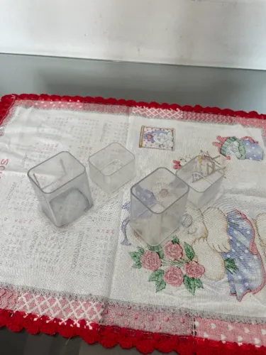 PORTA-LÁPIS ACRINIL - ACRÍLICO CRISTAL
