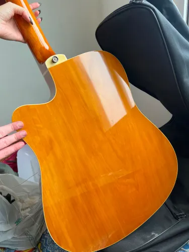 VENDE SE VIOLÃO ELÉTRICO PROFISSIONAL