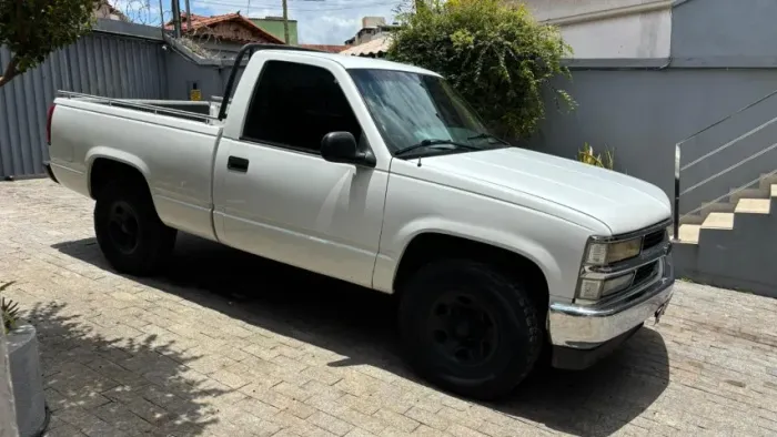 GMC 3500 HD Diesel - 2001 - Carroceria Aberta - Licenciado 2026 - Particular