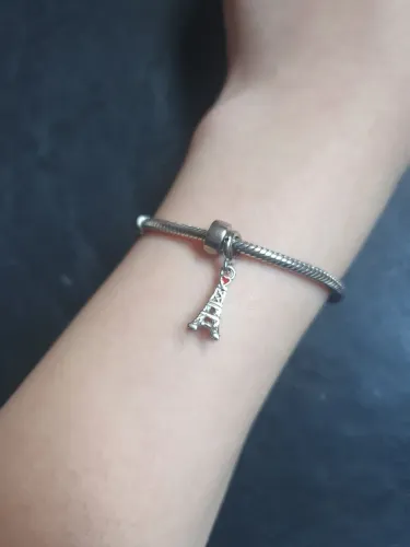 Pulseira Vivara com berloque Torre Eiffel