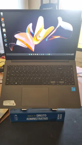Galaxy book 2 e Tablet S6 lite (aceito troca em iphone)