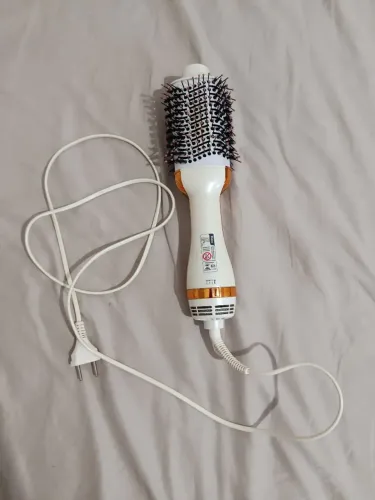 Vende-se escova secadora/alisadora