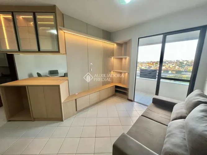 Apartamento à Venda em Campinas - Reformado, Mobiliado e com Vista Livre