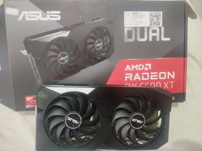 Placa de vídeo Radeon AMD RX 6600 XT Asus
