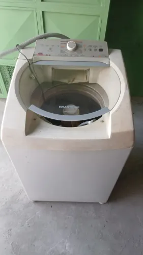 Máquina de lavar e secar