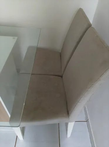 4 cadeiras estofadas