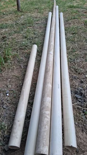 Cano de PVC branco 40mm (recorte)
