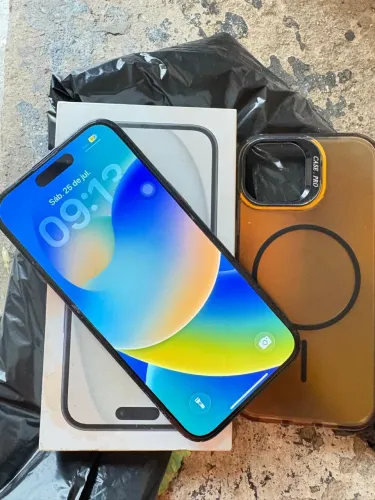 iPhone 15 256GB | 95% Bateria | Garantia Apple | Caixa Completa