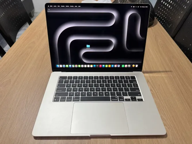 MacBook Air M4 15 polegadas