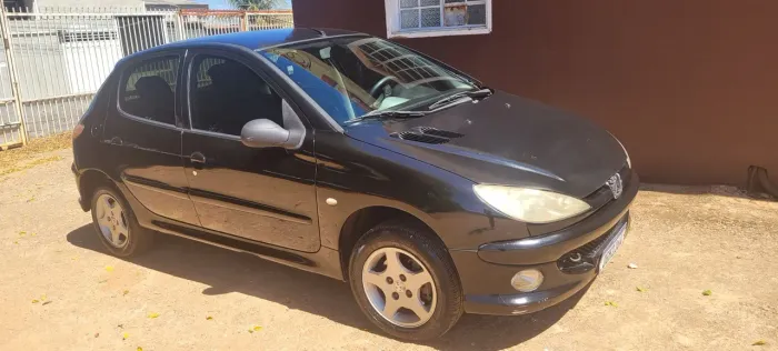 Peugeot 206 Techno/ Feline 1.6/ 1.6 Flex 16V 5P 2004