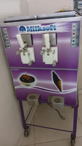 Máquina de sorvete 