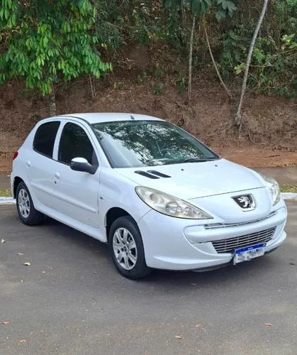 Peugeot 207 XR 1.4 Flex 8V 5P 2012