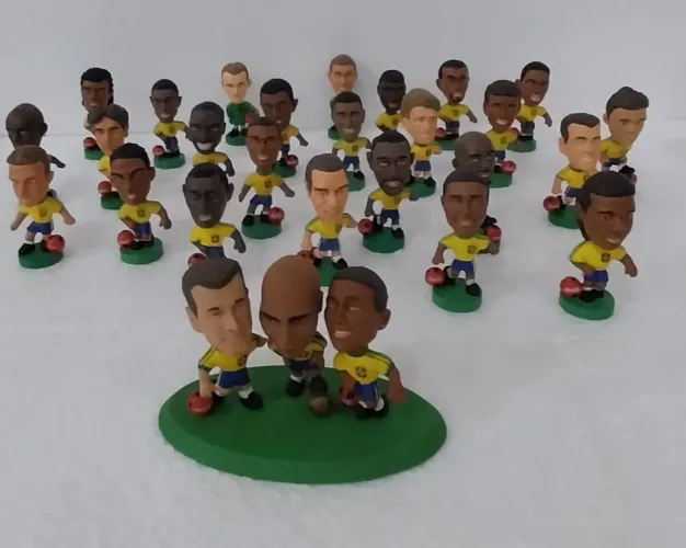 Bonecos colecionáveis Mini craques da copa 1998