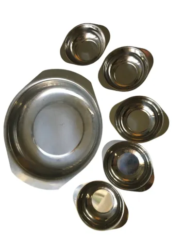 kit peças de porcelana e de inox