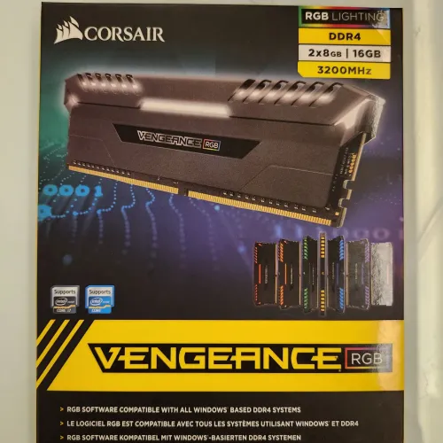 Memória Kit 2x 8GB Corsair Vengeance RGB DD4 3200 Mhz<br><br><br><br>